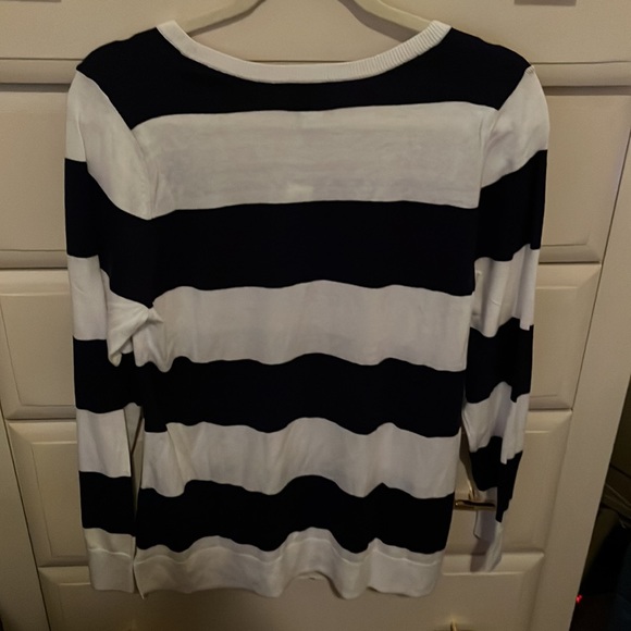 Old Navy Striped Lightweight Sweater Size Large - Picture 3 of 5